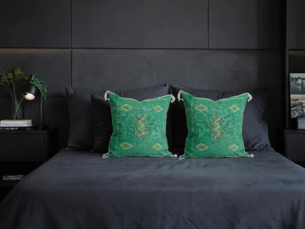 Emerald Green Moroccan Sabra Silk Pillow Cover – Tazenakht Sun Medallion | 20×20 | Handwoven