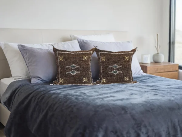 Midnight Brown Moroccan Sabra Silk Pillow Cover – Tazenakht Desert Diamond | 18×18 in