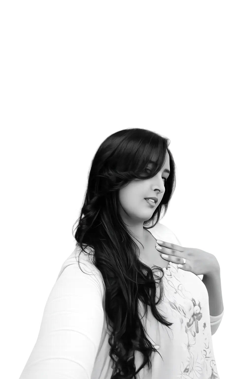 Tigemi founder in Morocco – handmade sabra pillow brand story and craftsmanship